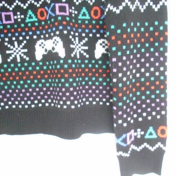 PlayStation Youth Christmas Sweaters Size L (14-16) Black - Picture 7 of 7